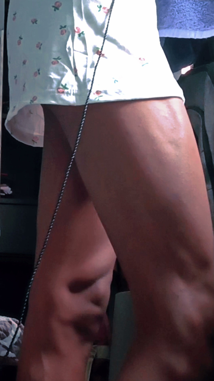 Ombunny: Under Desk Perving: Updress Złośliwiec, Koronki i Soft Femcock Reveal