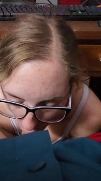 Computer Desk Blowjob Mama_foxx94