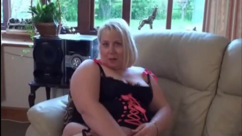 Lexie Cummings: Strapon lesbiche con troie bbw mature