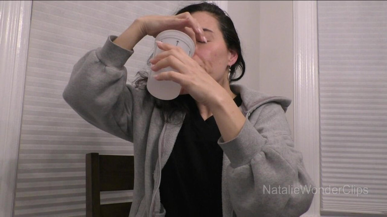Natalie Wonder: अश्लील समाधान निगलने की मेरी Colonoscopy तैयारी