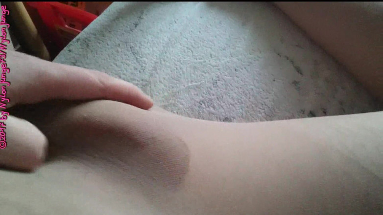 Carmen_Nylonjunge: Sperma na nylonu