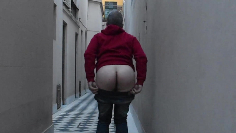 Dildo Man and Cross Hard Sex: Laat mijn kont en pik ooutdoor zien