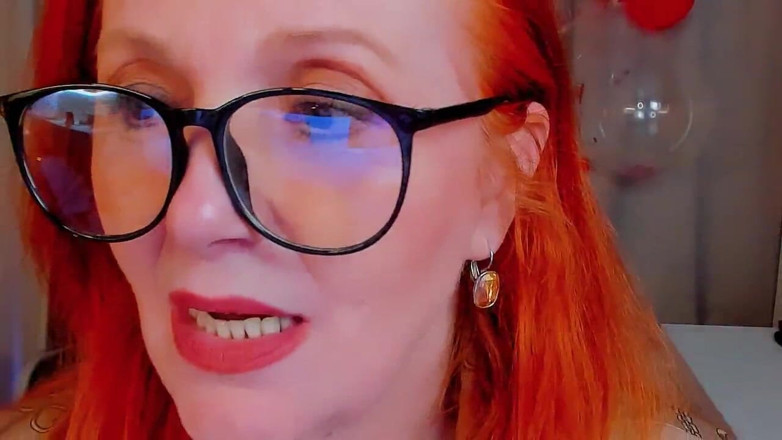 AlmazFireFox: Elegant Mature Redhead Girl Over 50 Erotic Games.