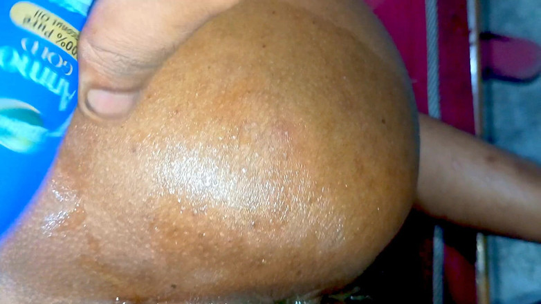 Sexy_girl_nehu: Bhabhi saje velký penis a zkusí anální sex