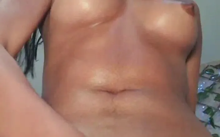 LissaWiild: Beautiful Young Girl Masturbates Hardly