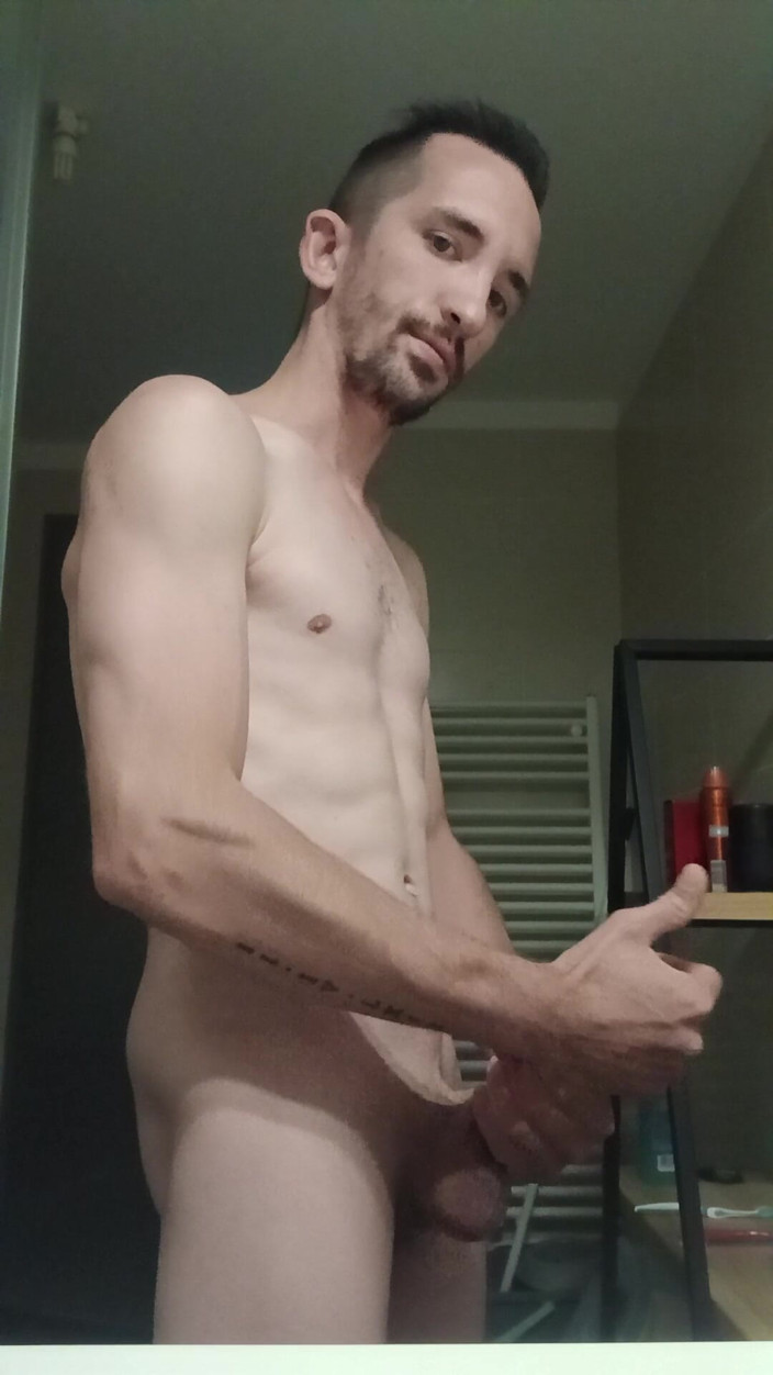 Alexis bondoux: Handjob with Cumshot of a Young Man