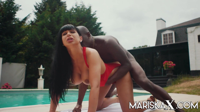 Mariska x: MARISKAX - Valentina ricci scopata nel culo dal ragazzo della piscina