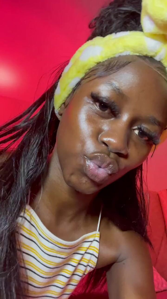 Chickysue: Saftiger arsch