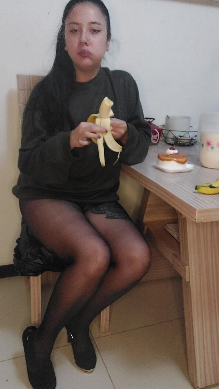 Golden domme: 我用食物填满我的肚子