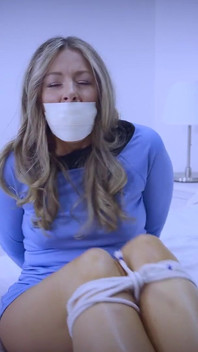 Bri - Needs to Tie and Gag Herself