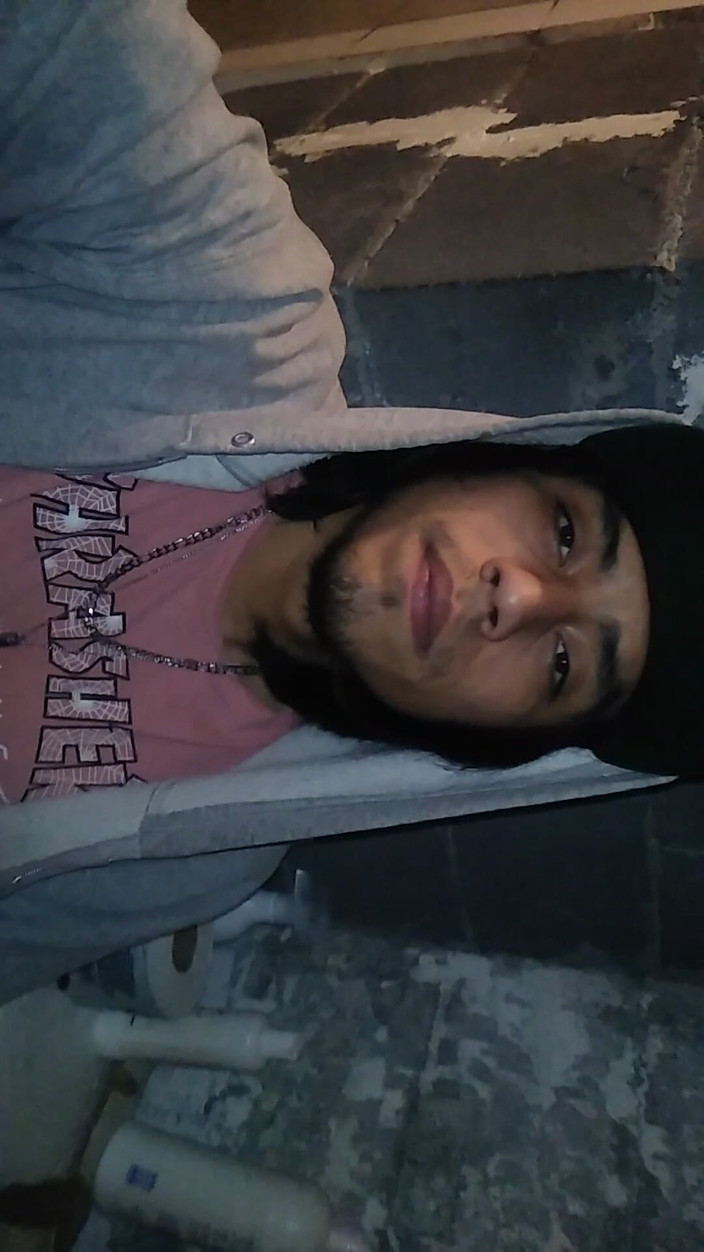 AlexAlejandro13: Nikmati zakar saya