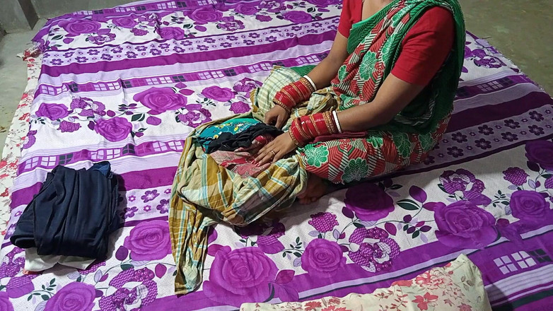 FireeCouple: モーニング・ミー・カプデ ベチネ・ワリ・ガリブ・ラドキ・コ・ペセ・デカル・チョダ