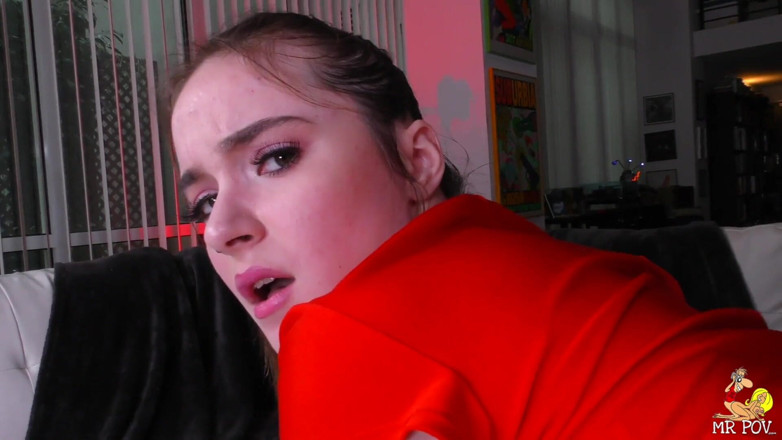 Mr. POV: La linda universitaria Hazel Moore es la puta anal!