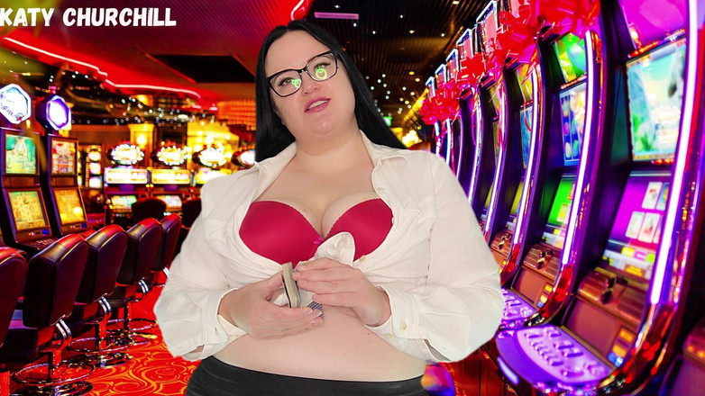 Katy Churchill: Awek montel Casino Dealer mengawal zakar awak dengan permainan kad