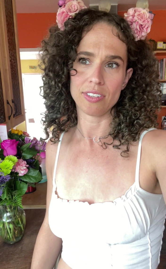 VibeWithMommy: Hei Manusia yang cantik! Saya ditanya semua apa yang seperti...