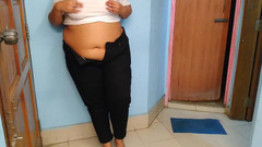 Aria Mia: Płacę macochy mojego arabskiego przyjaciela za dupę bez prezerwatywy w...