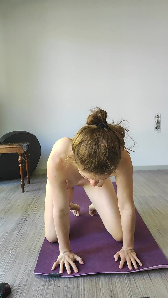 FenekManul: Yoga prensesi uyanmaya çalışıyor