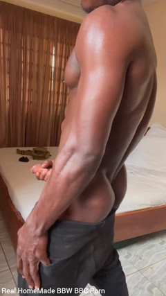 Big black cock BBCee: Setelah gym berkeringat membelai bbcku muncrat banyak