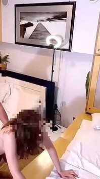 Masseuse Babe Gets Fucked Hard While She's Massaging Her Client