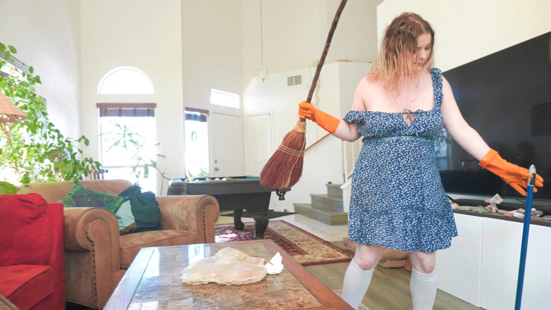 Erin Electra: Best MILF Stepmom Fucks Stepson's Hard Cock While Cleaning in...