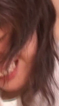 Morena asiática milf disfruta apasionadamente adoración de axila