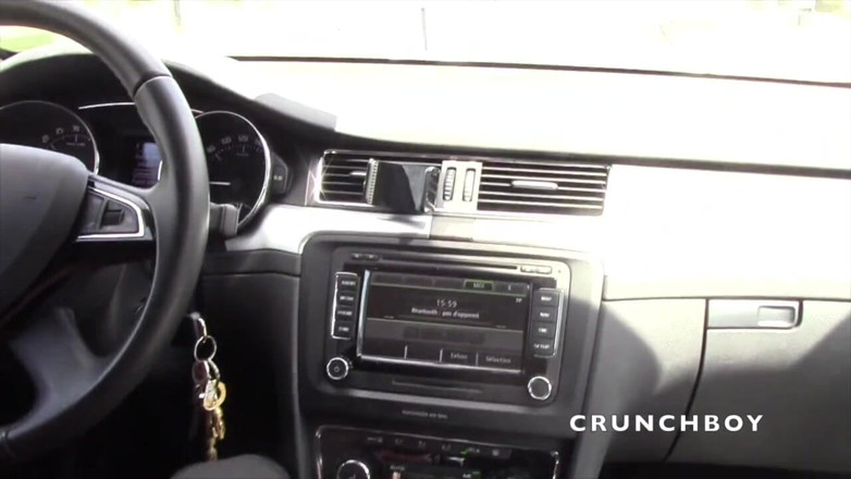 Gaybareback: สลัทถูกคนขับ Uber เย็ดดิบกลางแจ้ง
