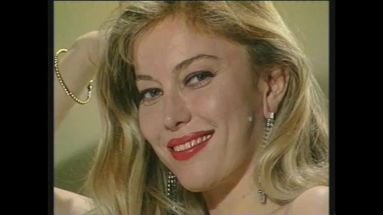 Vintage megastore: Bella Moana pozzi scopata nella figa pelosa e sborrata in...