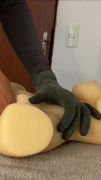 Je squirte accidentellement dans ma poupée sexuelle - je manque de peu de la mettre enceinte
