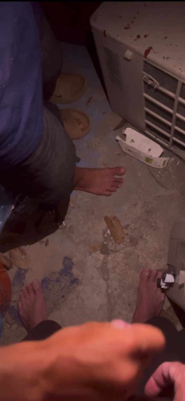 Quan Vietnam 18: Helpende hand. Help mijn vriend 's avonds laat een enorme lading...