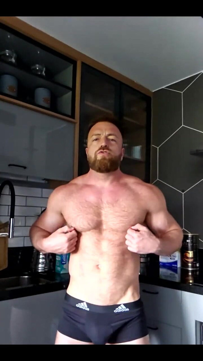 Kostya Kazenny: Flux pornit