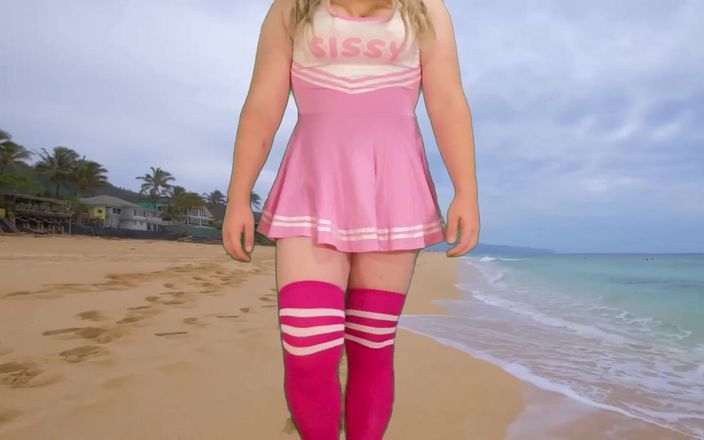 Lucas Nathan King: La passeggiata sulla spiaggia di un trans con grandi tette