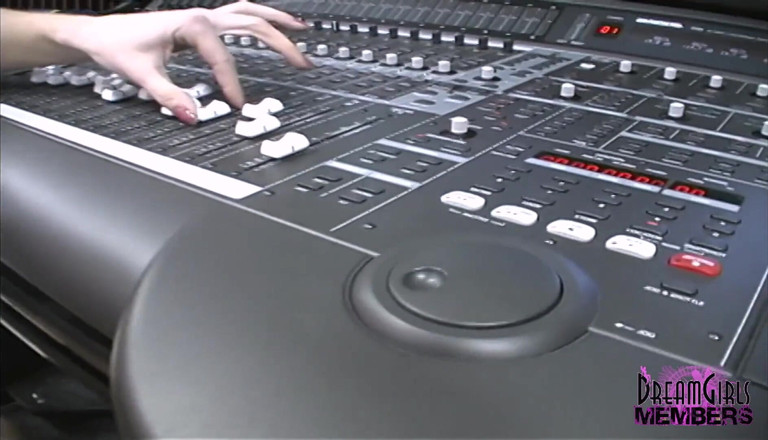 Dream Girls: Mindys big tits &amp; pussy In a music store