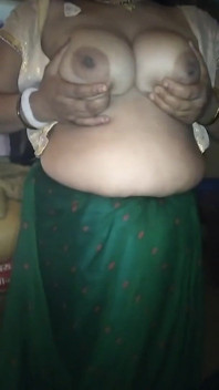 Desi Maal Boobs