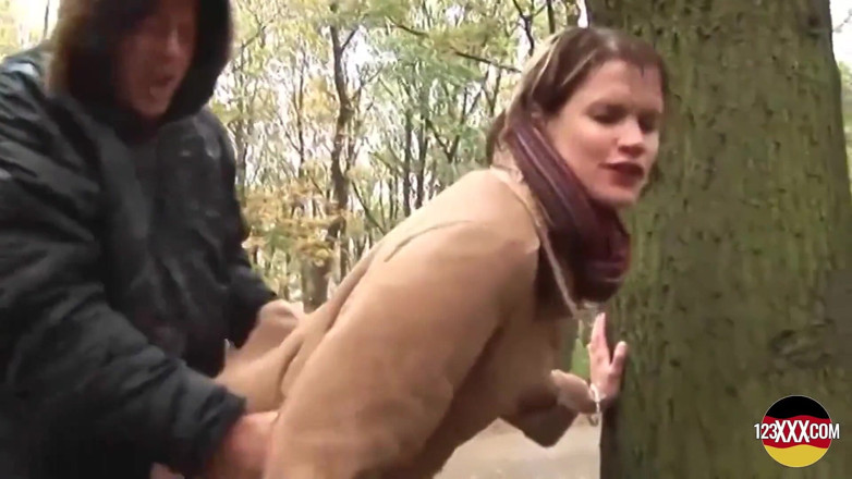 123XXX - Fucked Amateurs in Germany!: Smiling Brunette Fucked in a Park
