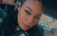 Kiki D की पहली चुदाई