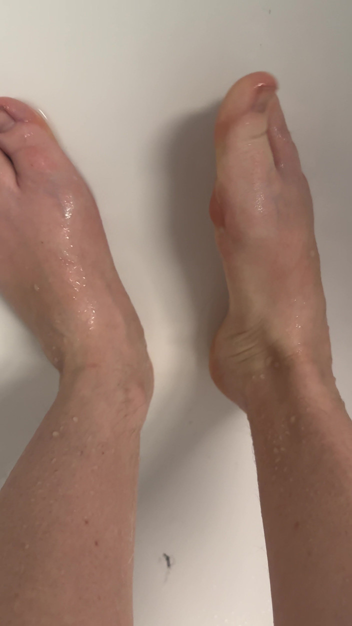 SweetLucy96: Lavare i piedi sporchi