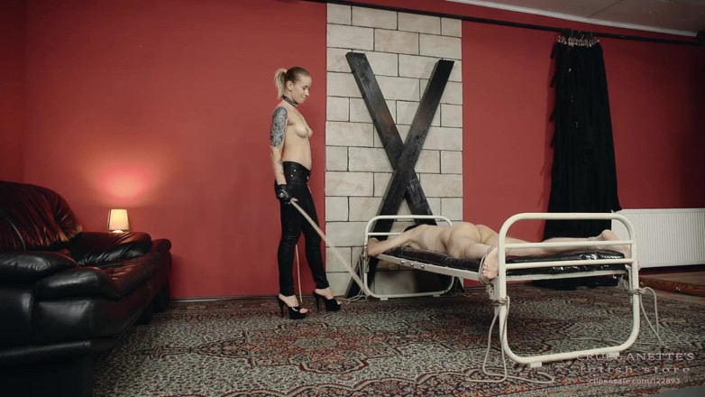 Cruel Anettes fetish world: เฆี่ยนหนักๆ