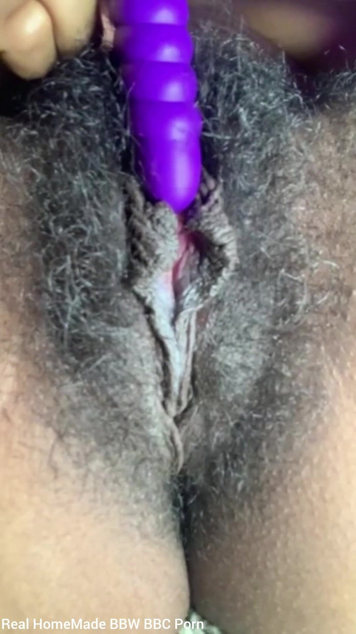 Super sexy ebony cuties: Zbliżenie Stymulujące moje duże kremowanie łechtaczki owłosione cipki