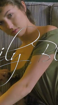 Emily Blacc Sólo striptýz škádlení