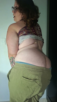 Chubby Nerd Strips for You (beautiful Saggy Tits)