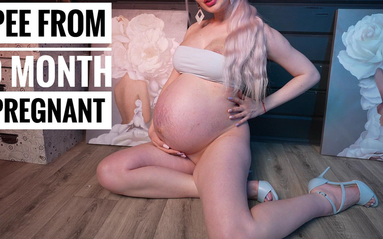 Pee, 9 Month Pregnant and High Heels (Kira Loster) Pee, 9 Month Pregnant and High Heels (Kira Loster)
