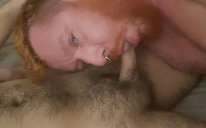 Baltic Hunk: Ryska cocksucker sväljer tadzjiks sperma
