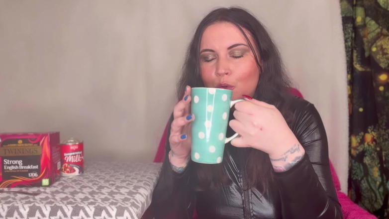 MissFFW: Cup Teh Miss Ffws sempurna