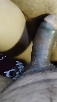 Hospodyňka šuká svého staršího řidiče sexy kundičku vylízanou z sexuálního styku Kamasutra styl hardcore sex