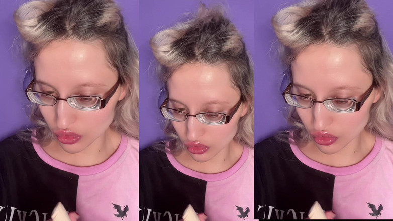 FinDom Goaldigger: Bơm một plug pout bimbo biến đổi cho lip obsession clip...