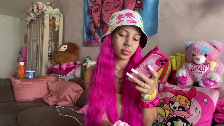 Nali Marie: Pov vaping sambil menelepon pacarku dan bilang kalau aku selingkuh...