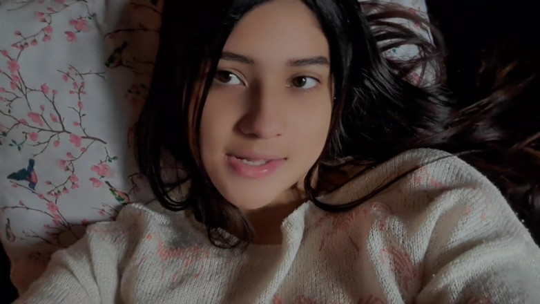 Yuli and tony: Te Gusta Como Mi Hijastra Se Masturba Y Se Toca...