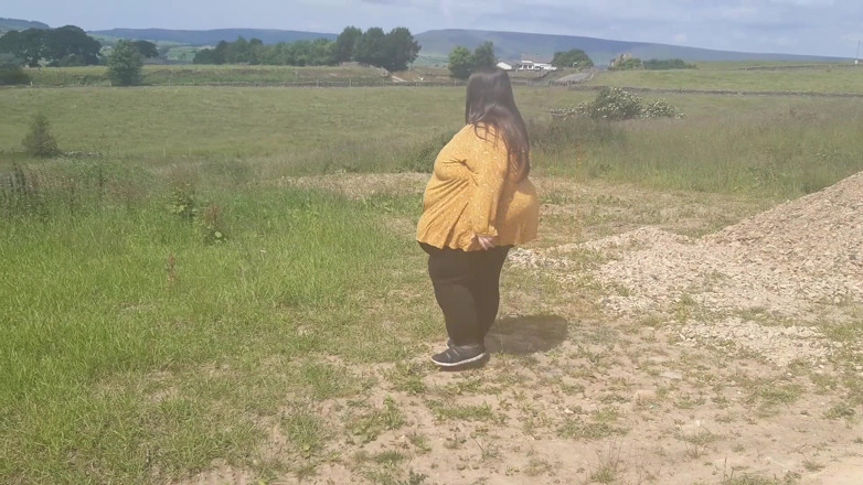 SSBBWLadyBrads: Îmi fac corpul gras să meargă într-un loc frumos