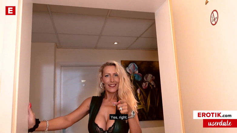 Erotik Com Userdate International: Деревенская милфа Lana Vegas хочет, чтобы ее киску начинили членом 24/7