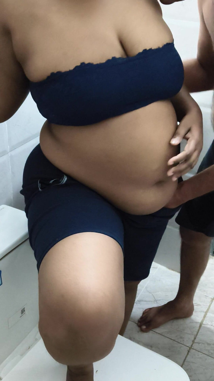 Angel couple: ลูกเลี้ยงสาวของกูบอกว่าในห้องน้ํา กูทําถูกแล้ว